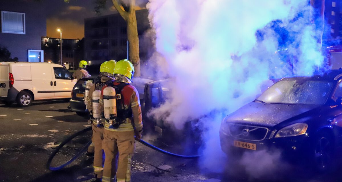 Wederom een nachtelijke autobrand in Vlaardingen