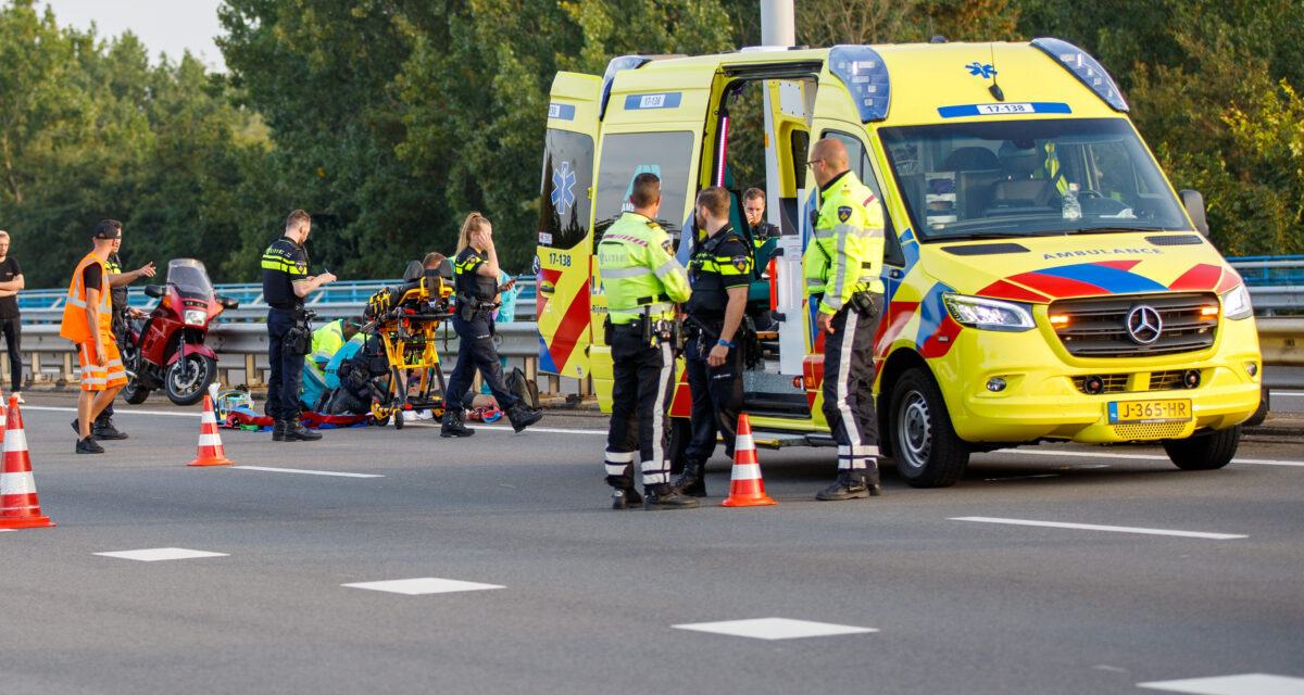 Motorrijder raakt gewond na ongeval op de A20-Maassluis