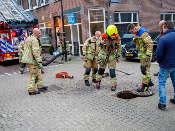 Hoogwater zorgt problemen op ’t Hoofd in Maassluis