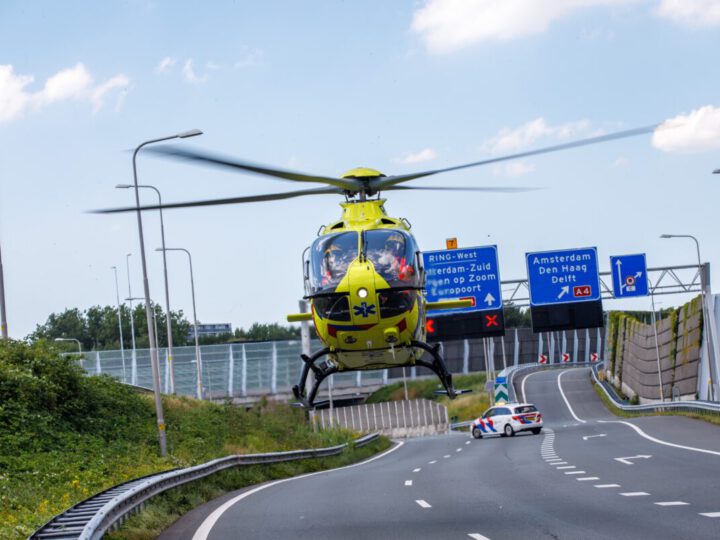 A20 dicht richting Kethelplein en Beneluxtunnel na ongeval motorrijder