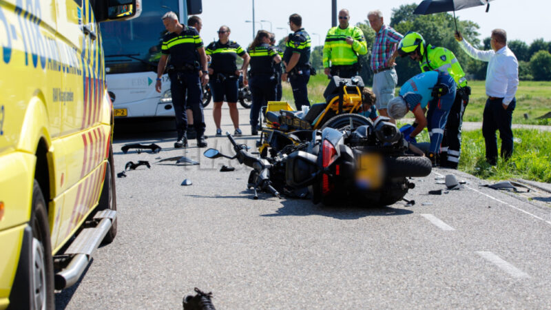 Motorrijder raakt gewond na aanrijding Gaagweg (N468) Schipluiden