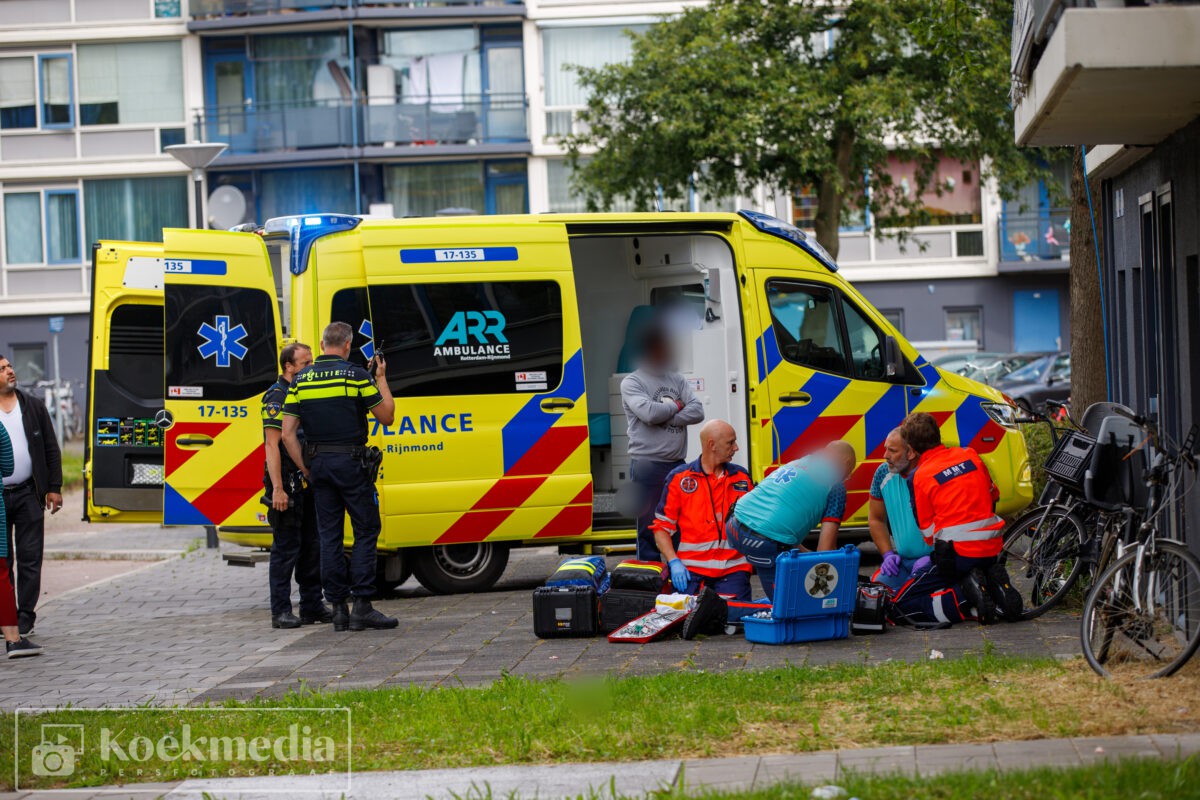 Jongetje  zwaar gewond na val uit raam: Willem Marislaan- Maassluis